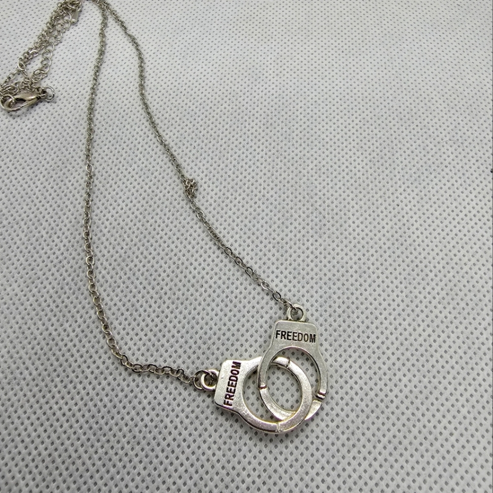 Fashion Necklace Freedom
